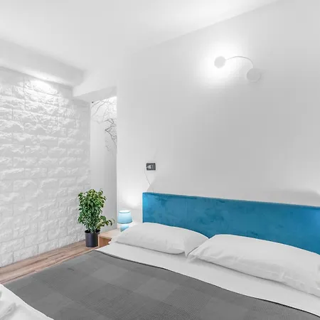 Garda House - Free Pool And Parking Castelnuovo del Garda