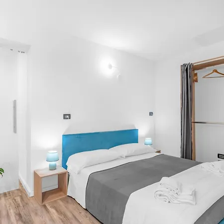 Daire Garda House - Free Pool And Parking