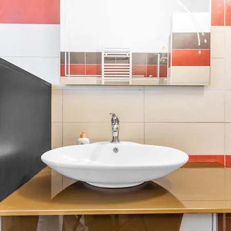 Daire Garda House - Free Pool And Parking Castelnuovo del Garda