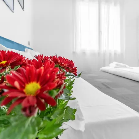 Garda House - Free Pool And Parking Castelnuovo del Garda