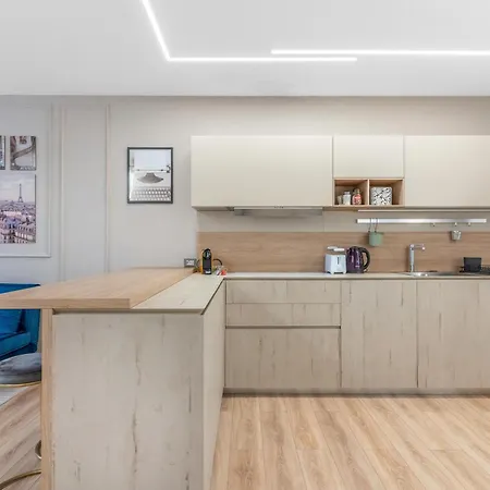 Garda House - Free Pool And Parking *