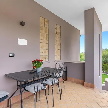 Garda House - Free Pool And Parking Castelnuovo del Garda