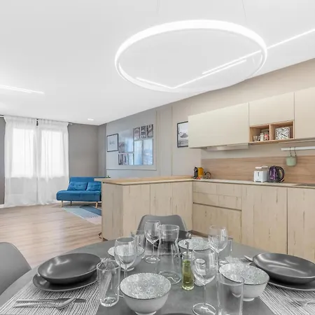 Garda House - Free Pool And Parking Daire