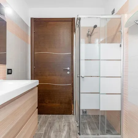 Garda House - Free Pool And Parking Castelnuovo del Garda